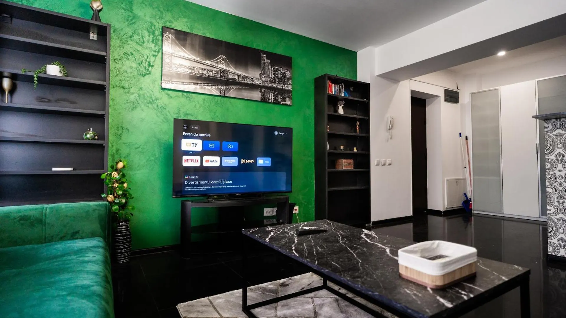Cozy Apartment Close To Old Town Bucharest Romania